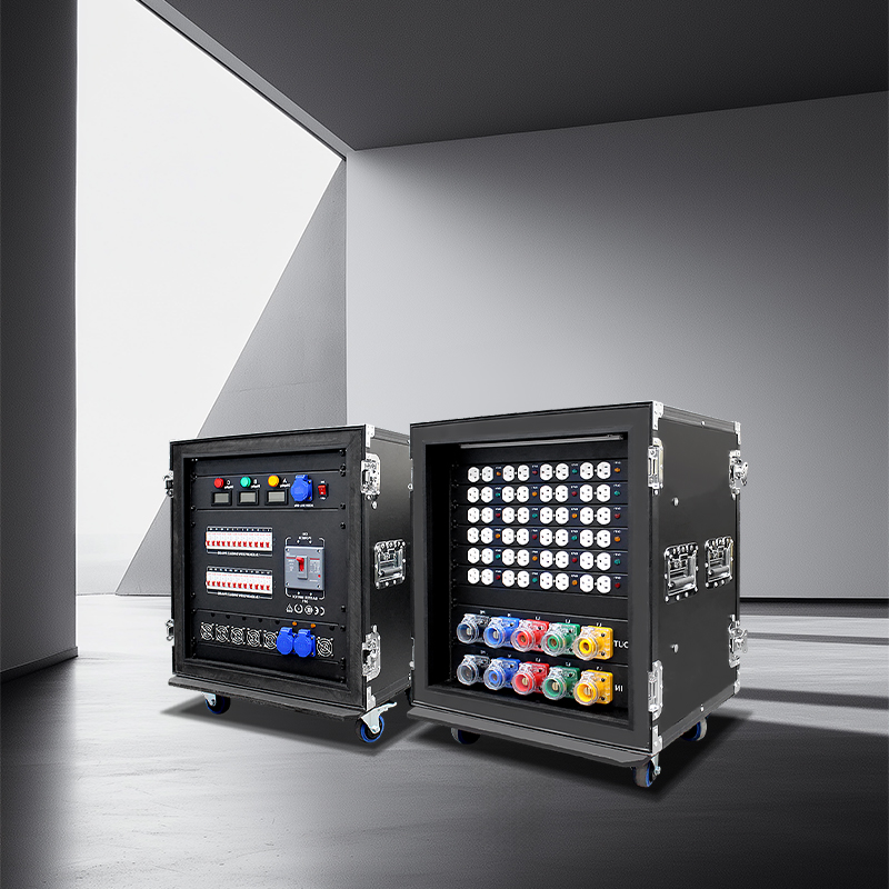 Большой и прочный главный распределительный щит